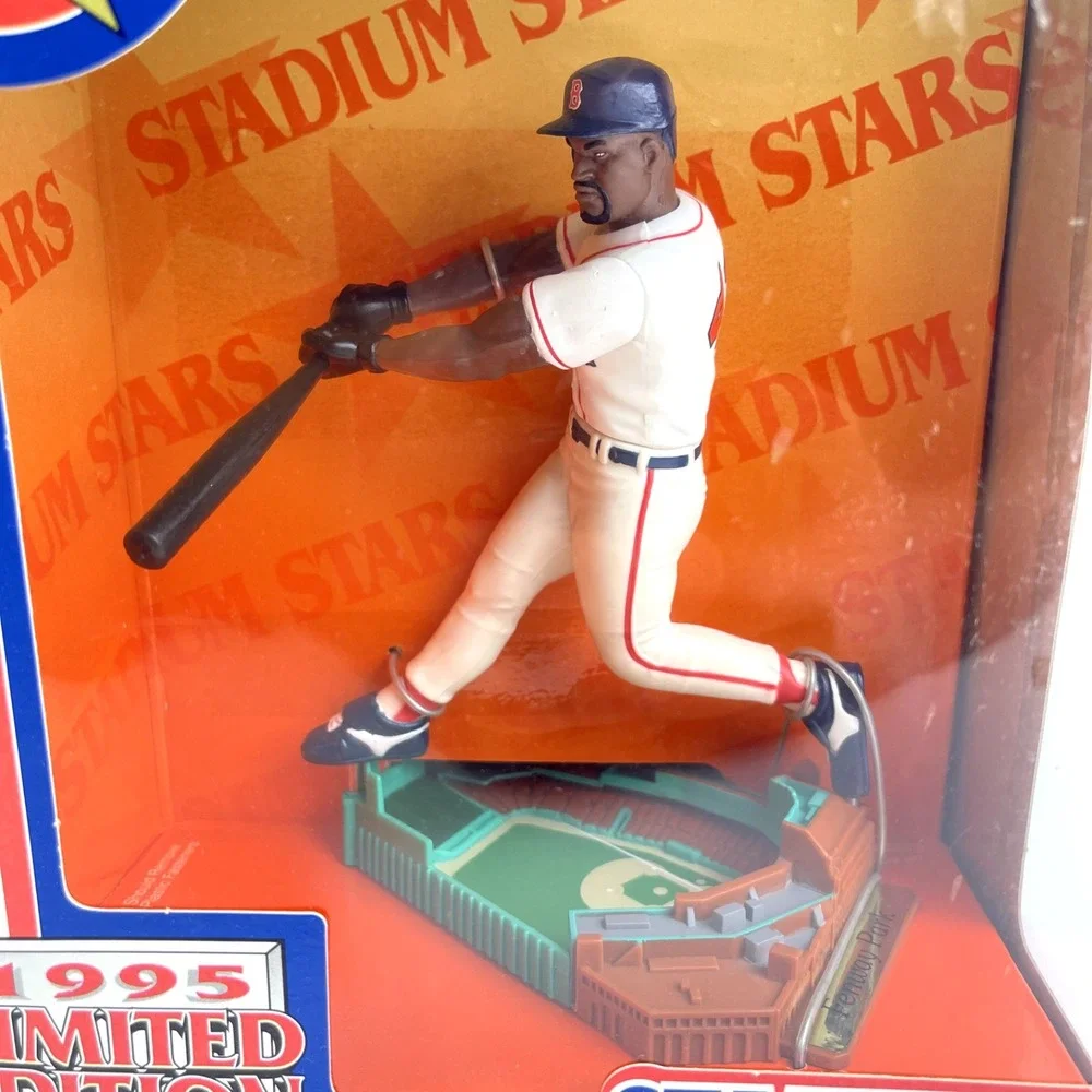 Starting Lineup Limited Edition Stadium Stars Fenway Park Mo Vaughn 1995